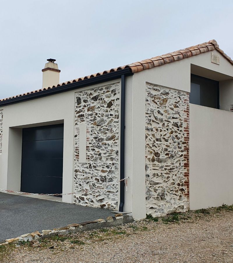 Ravalement de façade à Cabourg (14390) dans le Calvados.